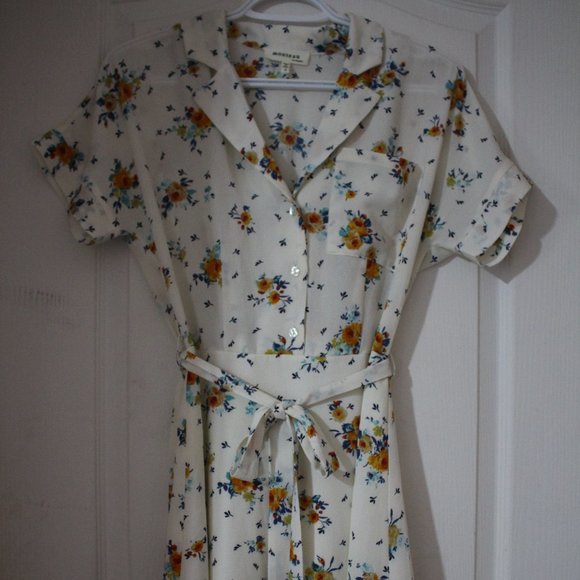 White Floral Dress - Picture 1 of 2